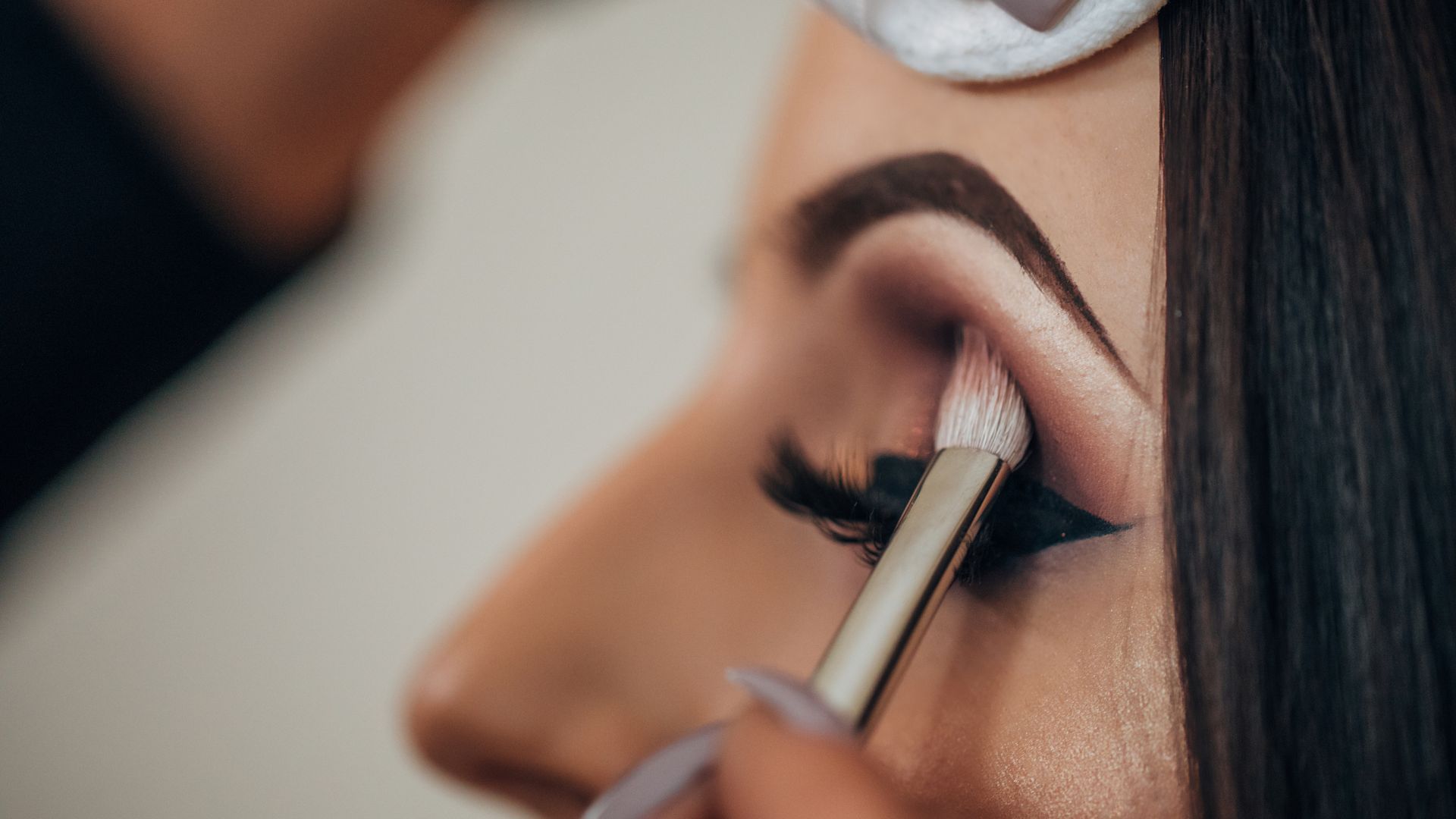 Make-Up